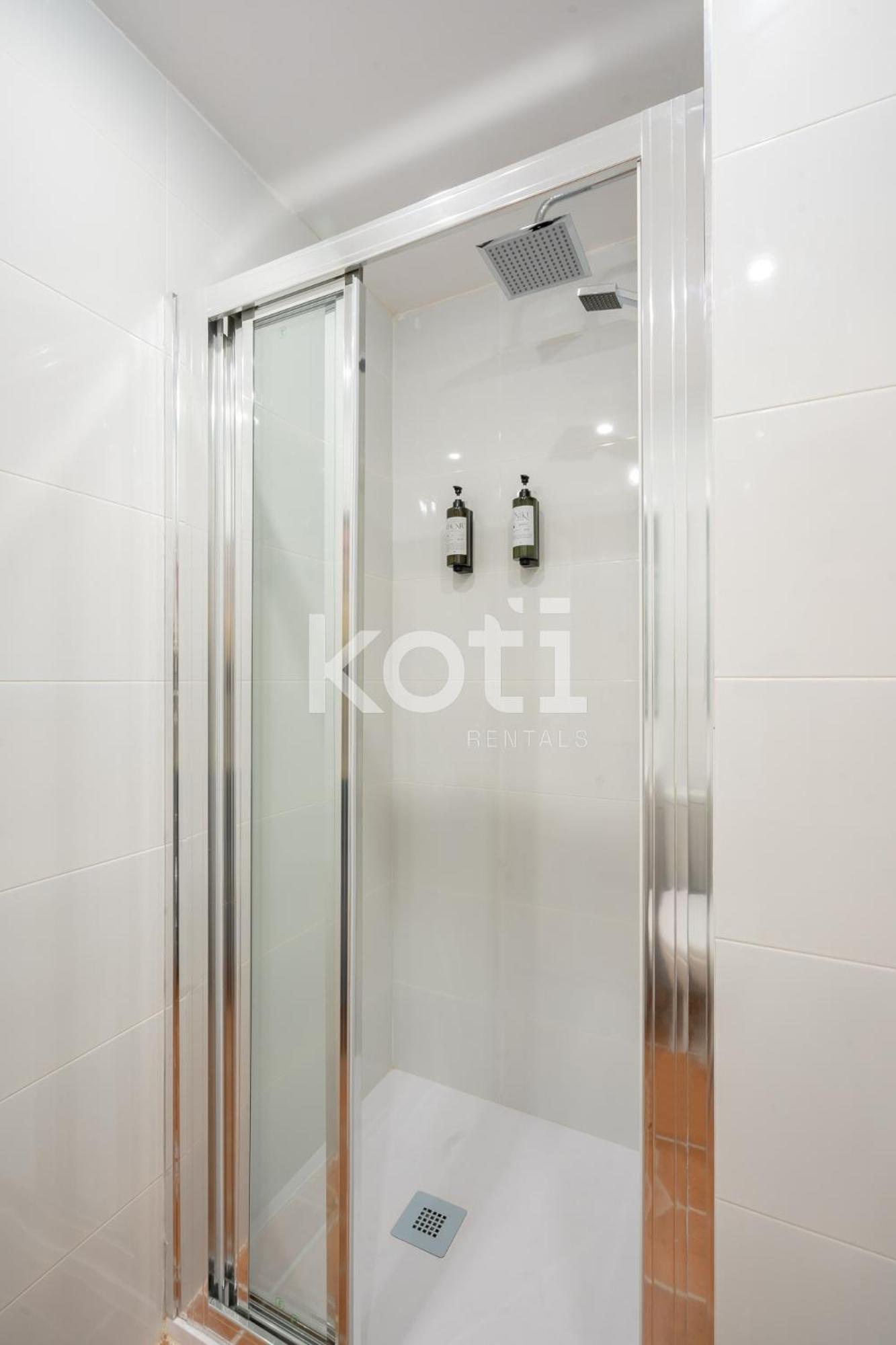 Koti - Stella Views Apartment